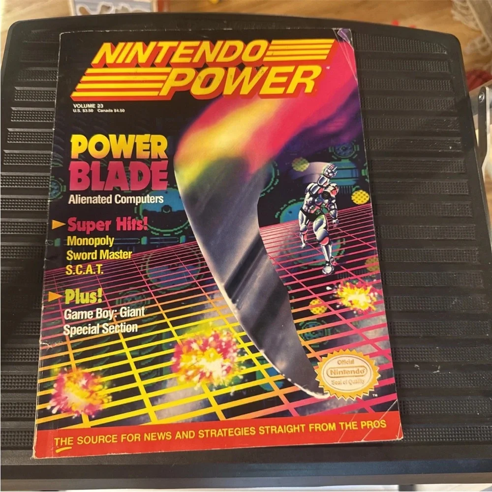 -Nintendo Power Magazine 23 Volume #23 Power Blade 1991 CGC Grade 9.6 MINT NES